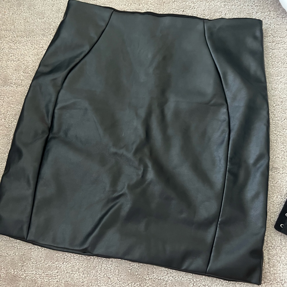 Leather Set - image 4